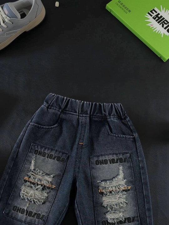 Boys Printed Sweatshirt With Trousers