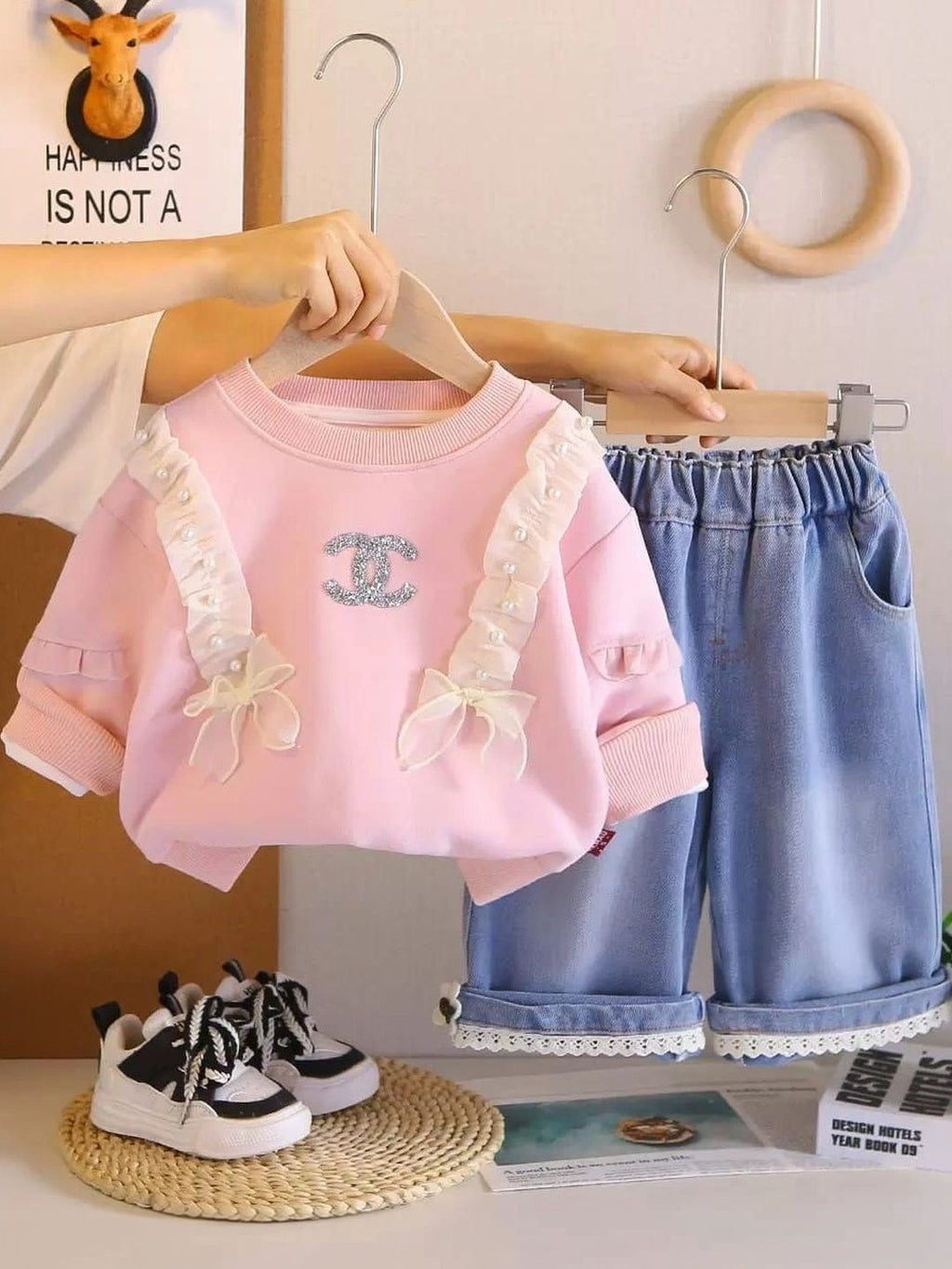 Girls Embellished Sweatshirt With Trousers