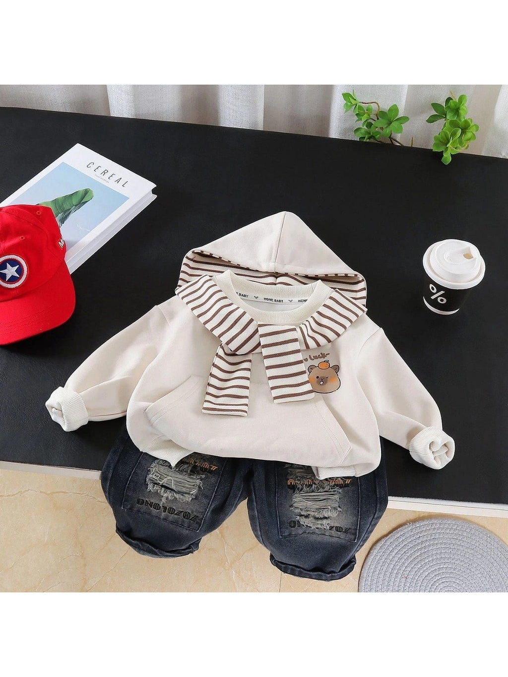 Boys Printed Sweatshirt With Trousers